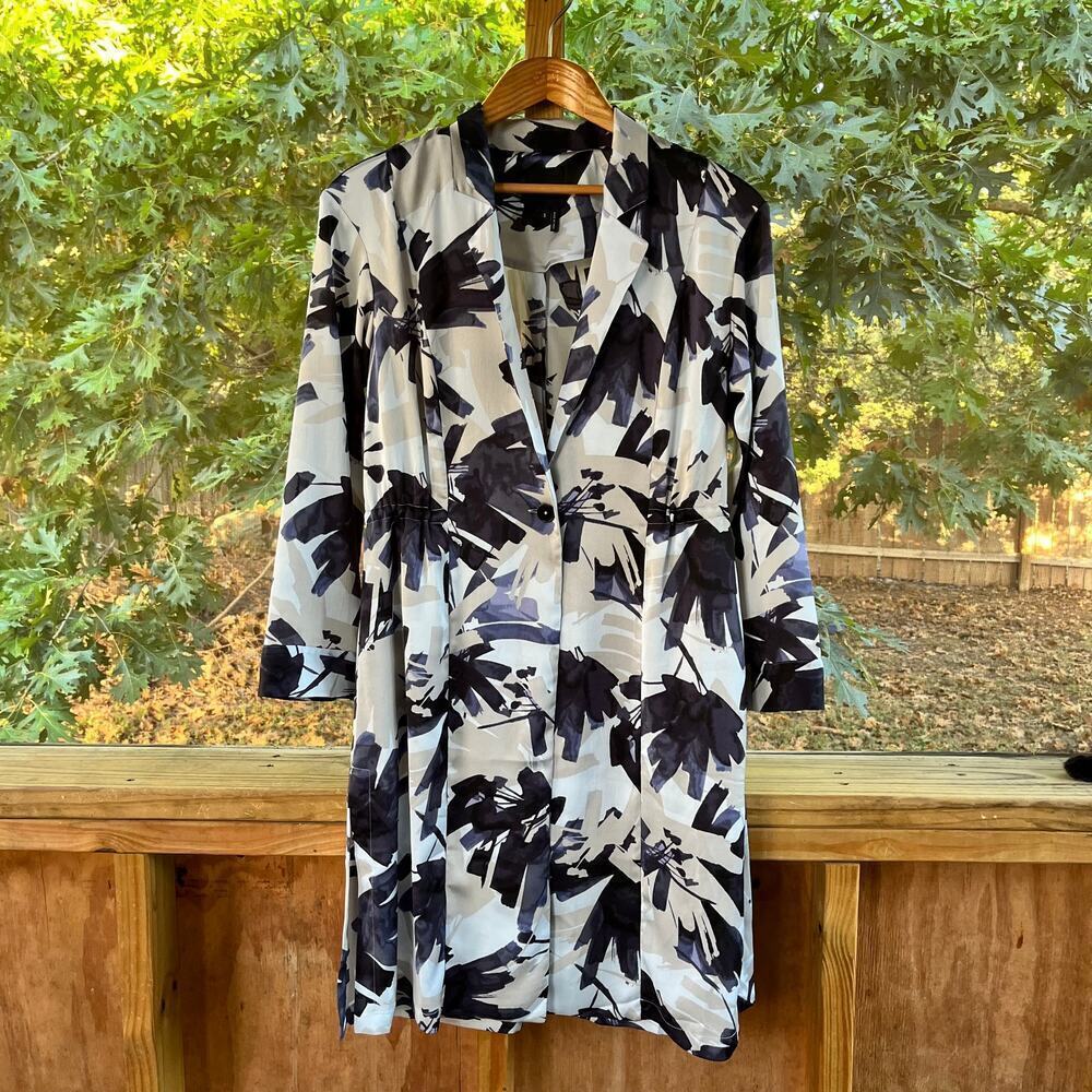 Nic & Zoe Inky Flowers Jacket Size S. Satin Kimono Style Long Sleeves. NEW.